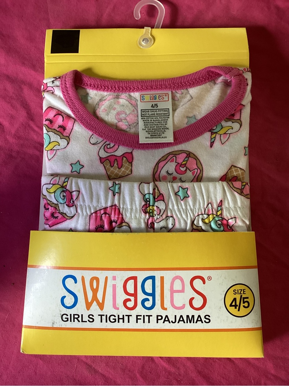 610-Swiggles Girls Unicorns & cupcakes 2 Piece Tight Fit Pajama Set Size 4/5